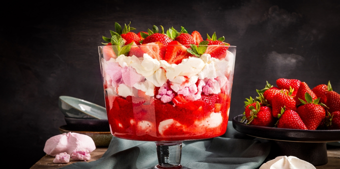 Recipe Eton mess with strawberries